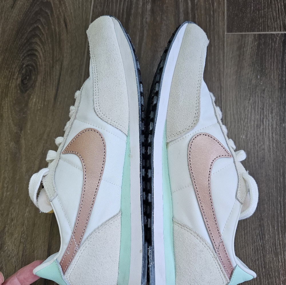 Nike Waffle Trainer 2 GS 'White Mint Copper Youth Sz 6.5Y #DC6477 102 - Picture 8 of 16